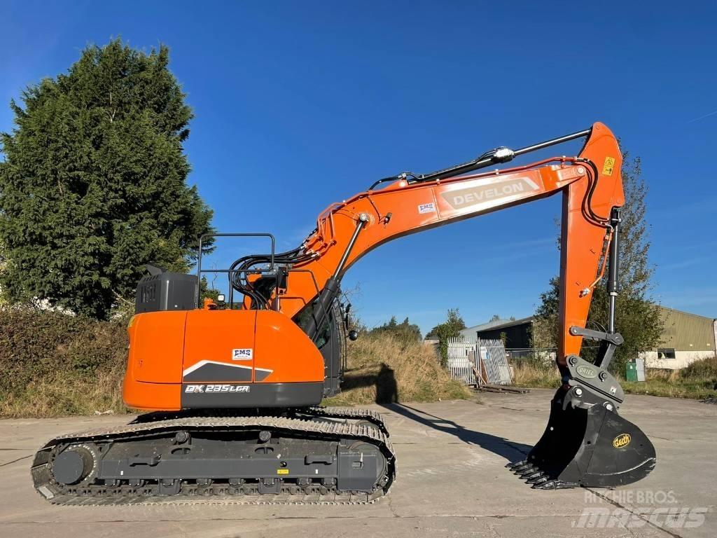 Doosan DX 235 LCR Pelle sur chenilles