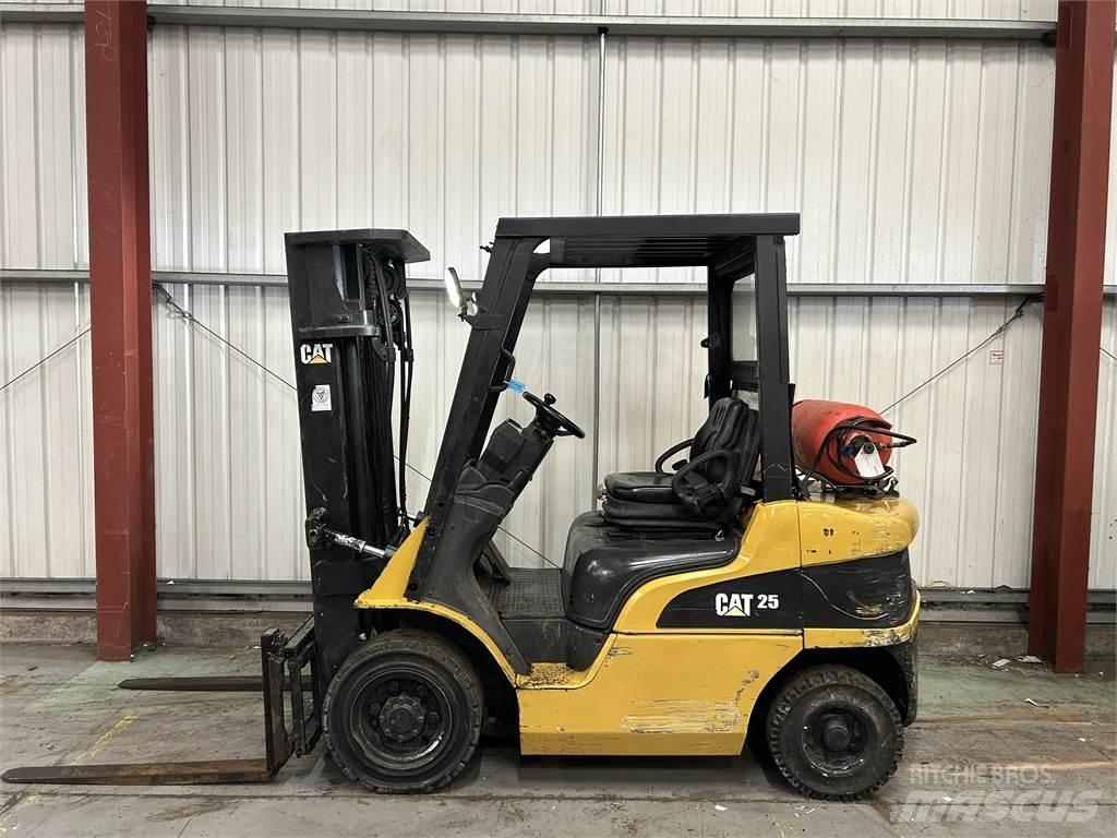 CAT GP25NT Chariots GPL