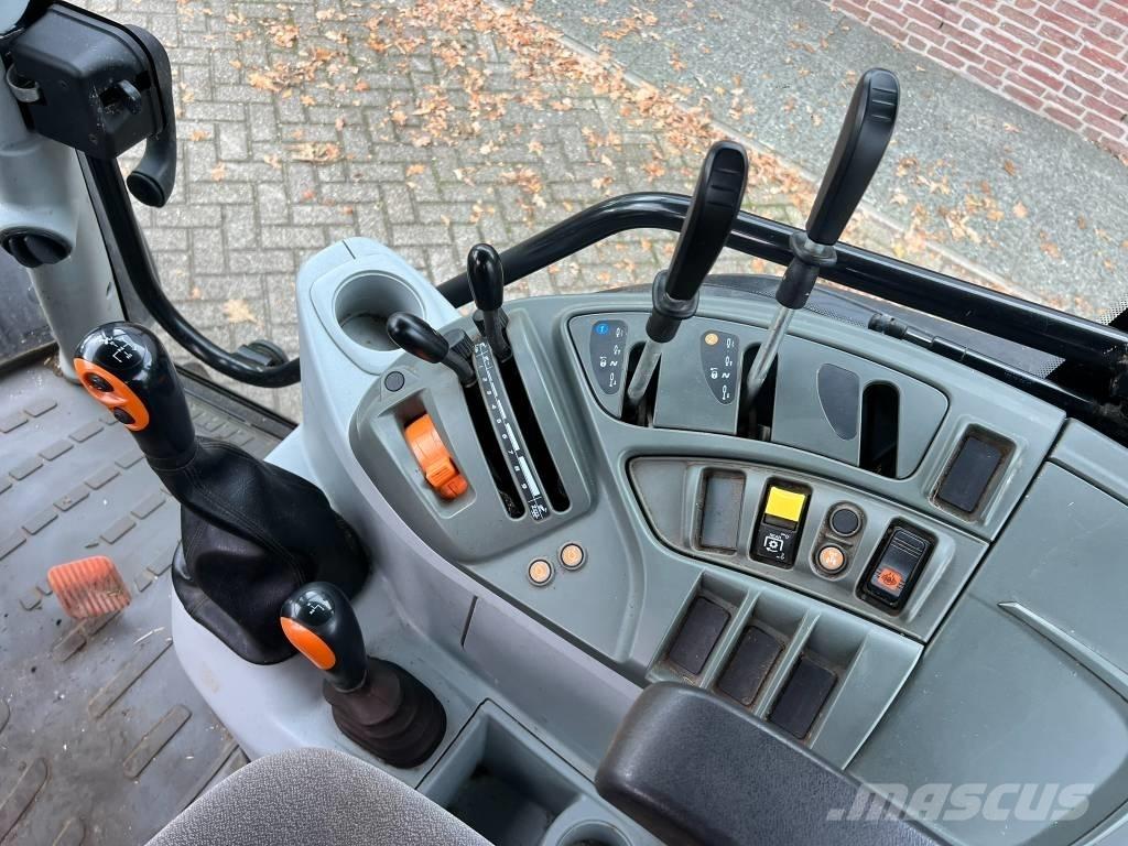 CLAAS Atos 230 Tracteur