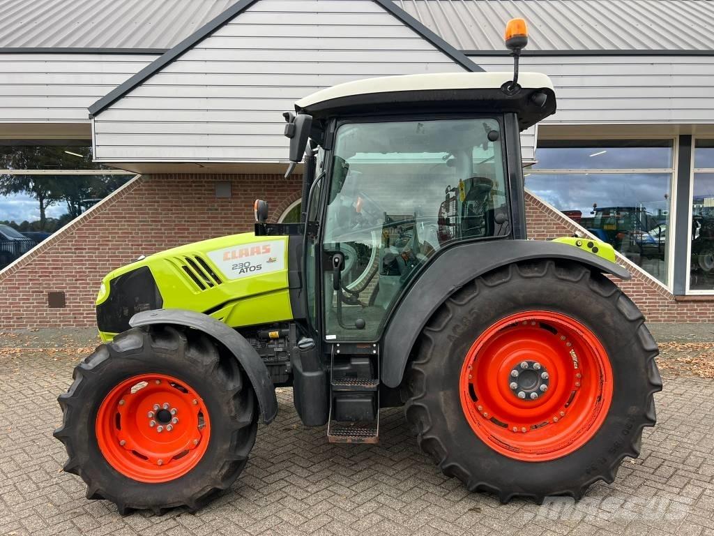 CLAAS Atos 230 Tracteur