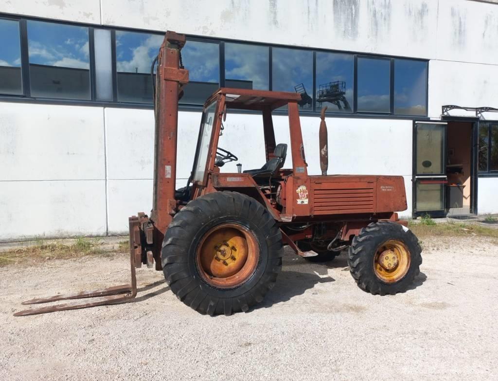 Manitou 4RM30G Chariots diesel