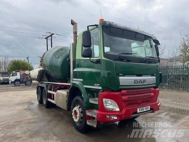DAF CF 330 Camion malaxeur