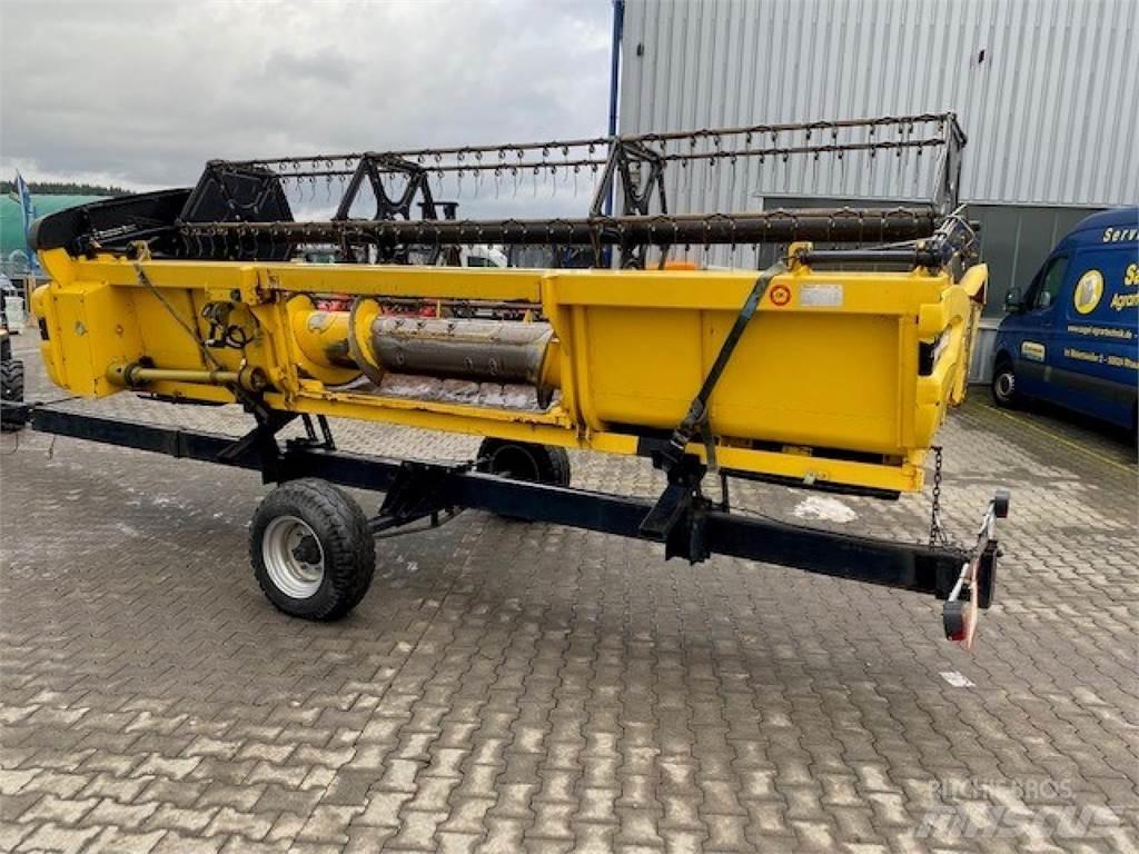 New Holland CX780 Moissonneuse batteuse