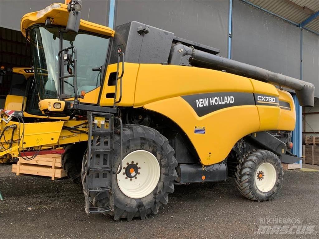 New Holland CX780 Moissonneuse batteuse