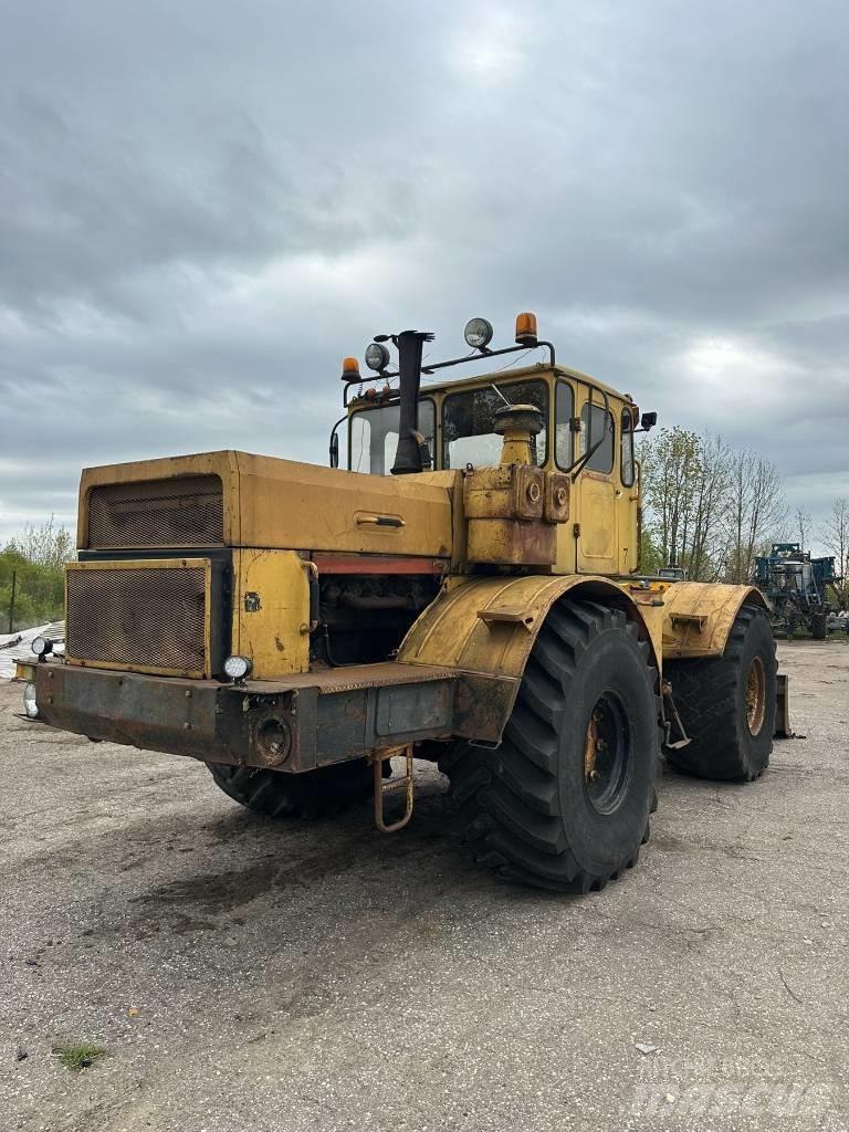 Kirovec K-701 Tracteur
