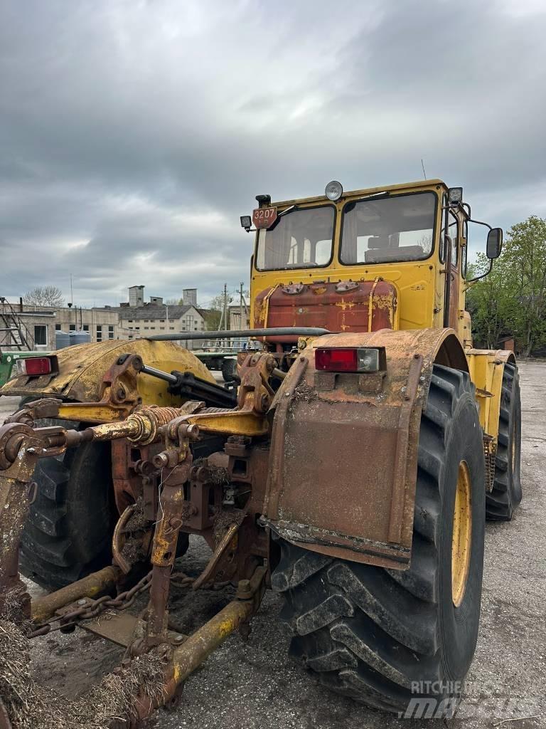 Kirovec K-701 Tracteur