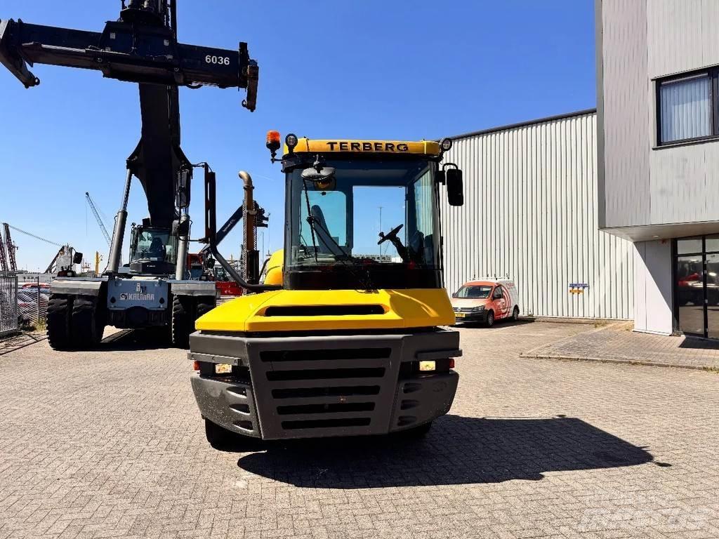 Terberg RT 223 Tracteur de manœuvre