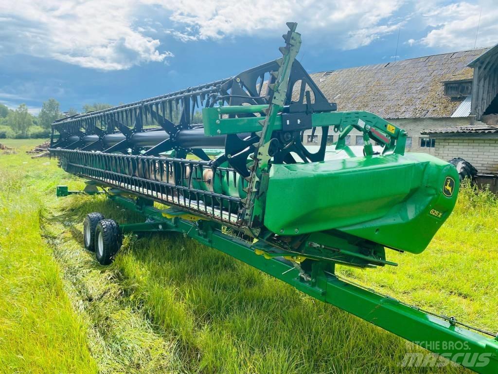 John Deere T670i Moissonneuse batteuse