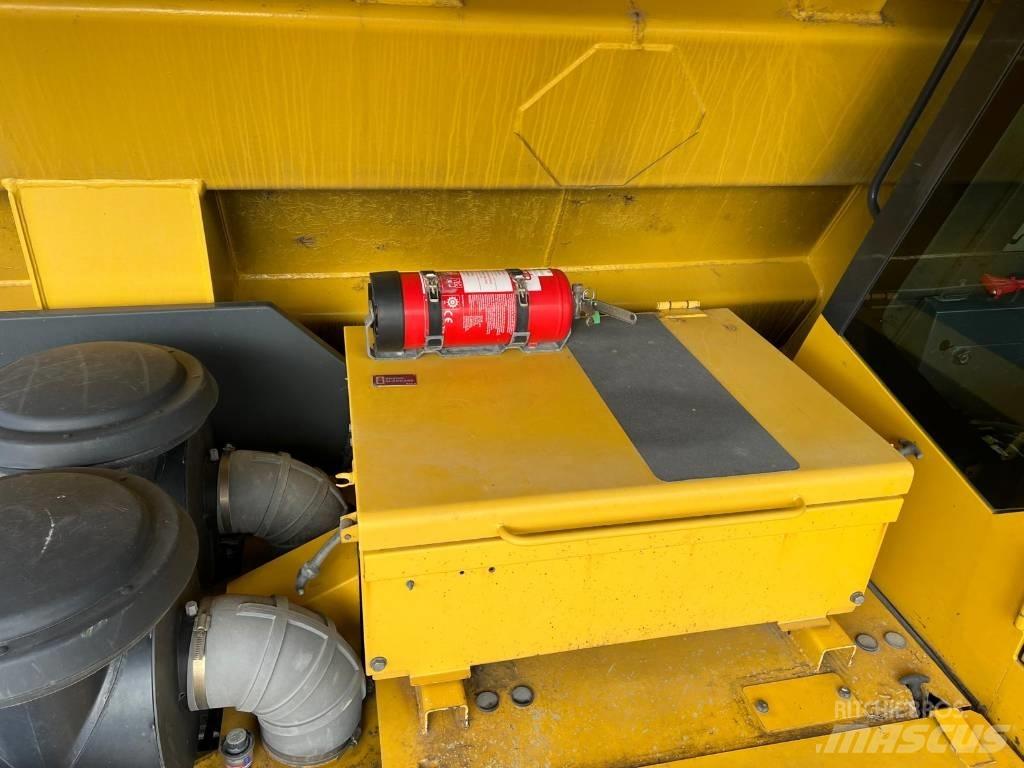 Komatsu 605-7 Tombereau rigide