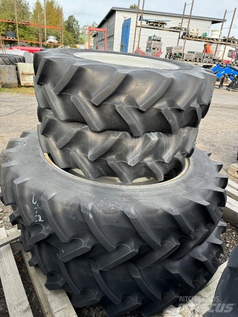Goodyear 13.6R38 Pneus, roues et jantes