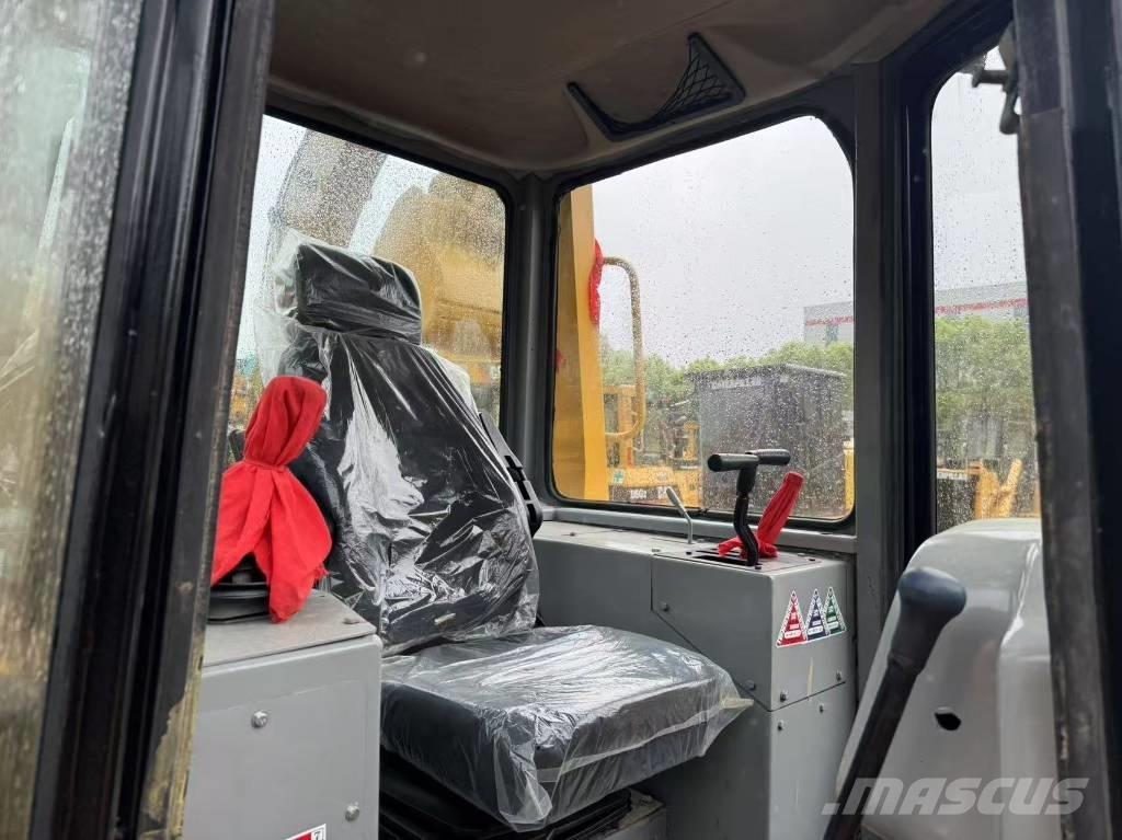 CAT D 7 G Bouteurs sur chenilles
