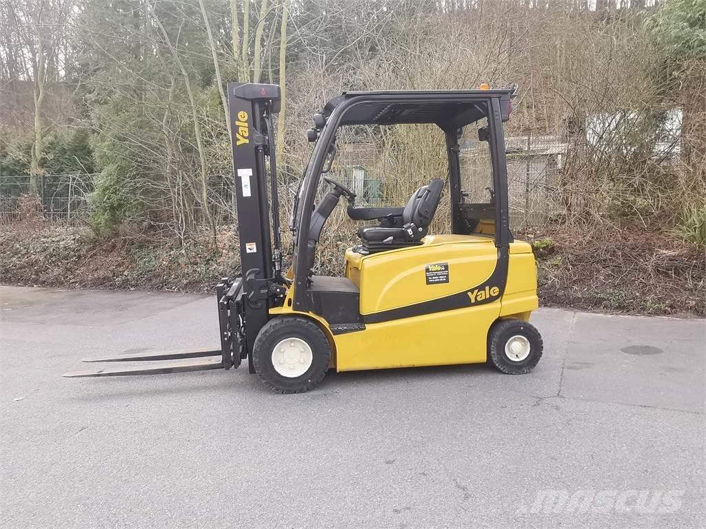 Yale ERP30VL Chariots élévateurs électriques