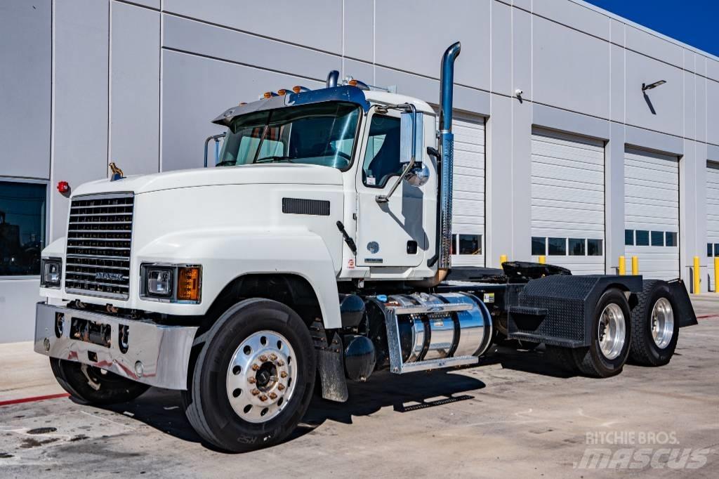 Mack Pinnacle Tracteur routier