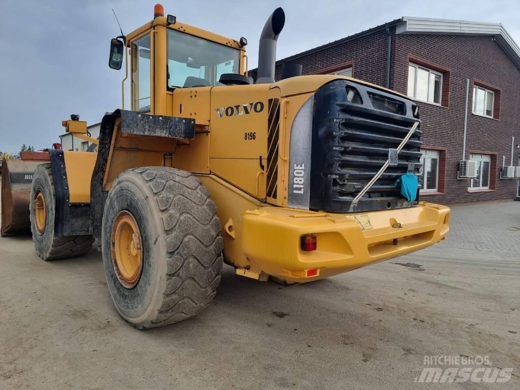 Volvo L 180 E Chargeuse sur pneus