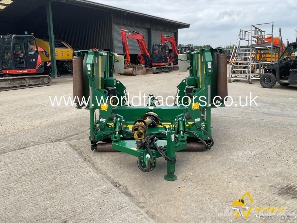 Major 12000GR Faucheuse
