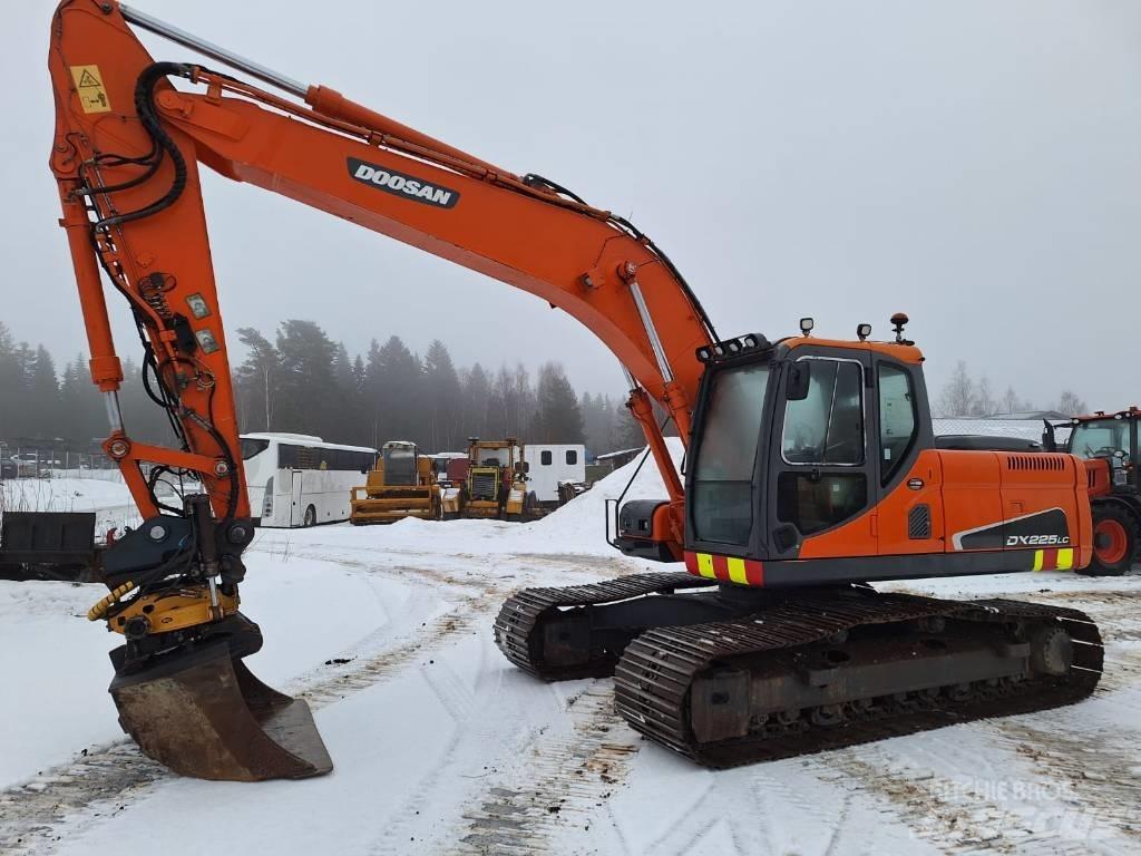 Doosan DX 225 LC Pelle sur chenilles