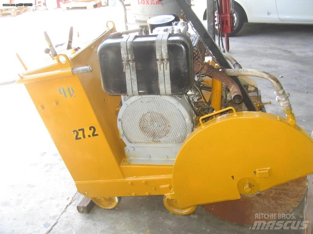 Hanix 600 xil Accessoires pour matériels travaux routiers