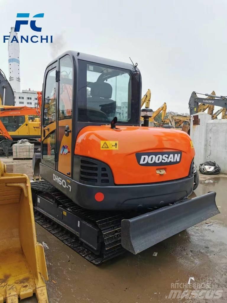 Doosan DH 60-7 Mini pelle < 7t