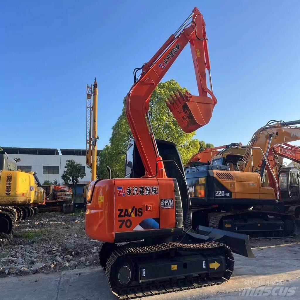 Hitachi ZX70 Pelle sur chenilles