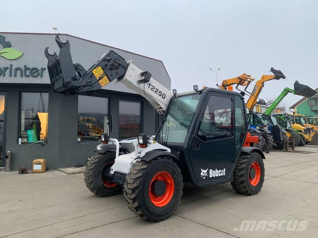 Bobcat T 2250 Télescopique agricole