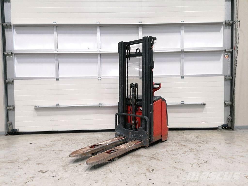 Linde L14 Gerbeur accompagnant
