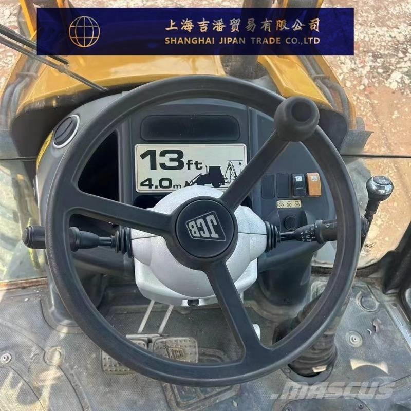 JCB 3 CX Chargeuse sur pneus