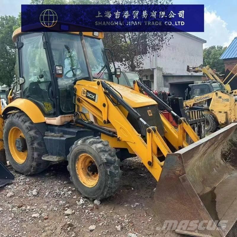 JCB 3 CX Chargeuse sur pneus