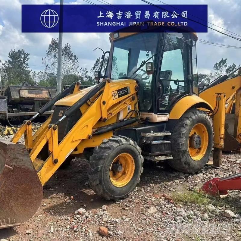 JCB 3 CX Chargeuse sur pneus
