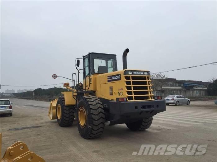 Komatsu WA 380-3 Chargeuse sur pneus