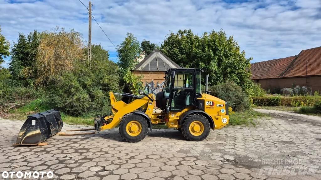 CAT 906 Chargeuse sur pneus
