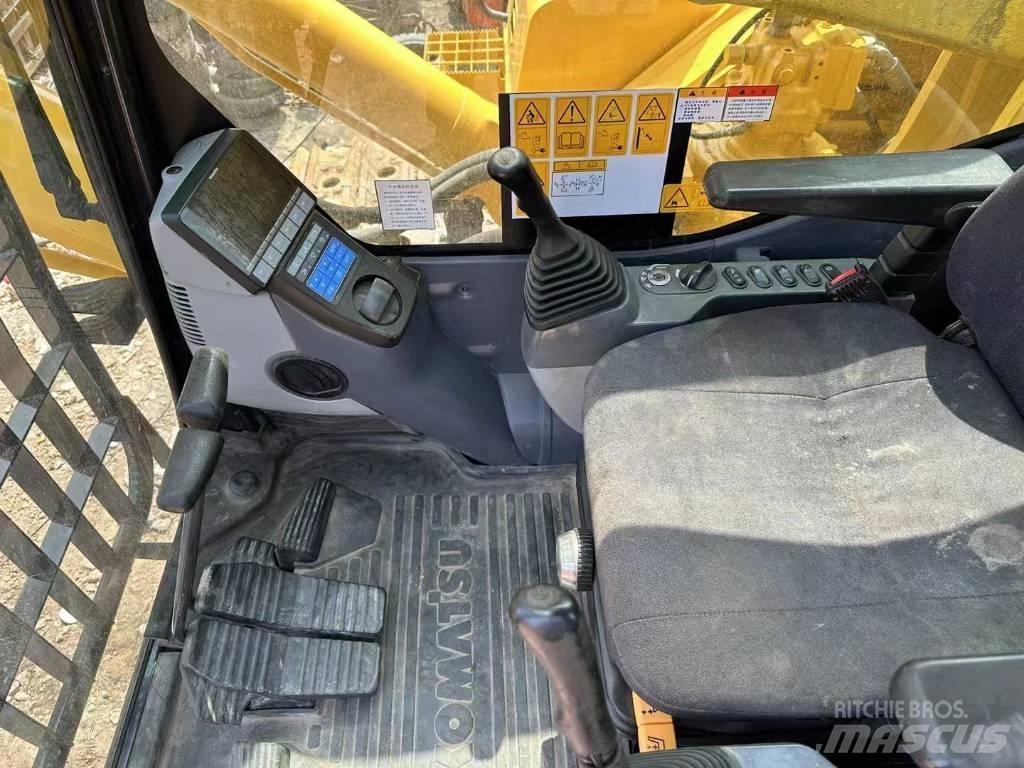 Komatsu PC 850SE Pelles amphibies