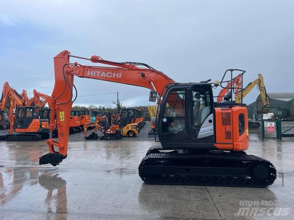 Hitachi ZX 135 US-6 Pelle sur chenilles