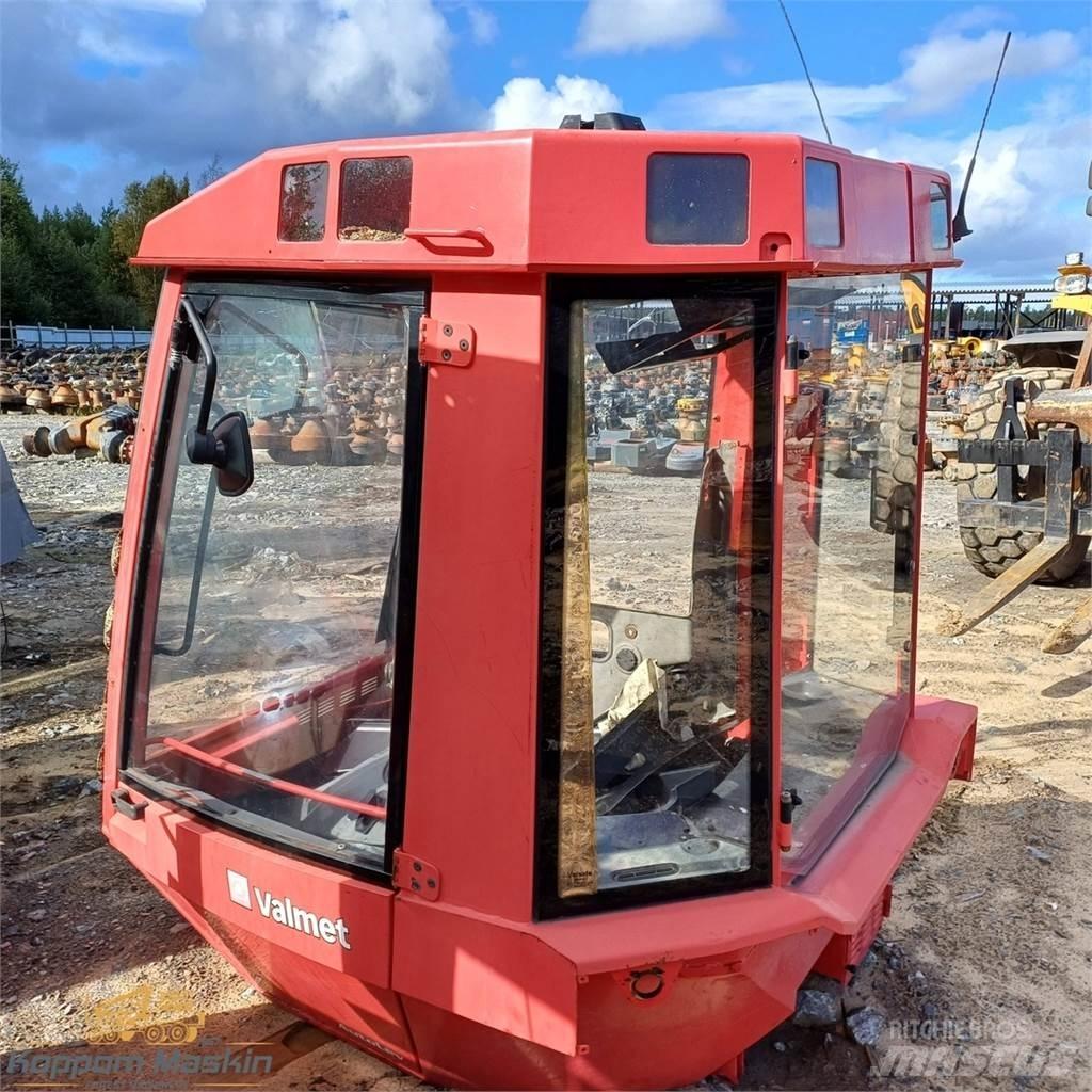 Valmet 941 Cabine