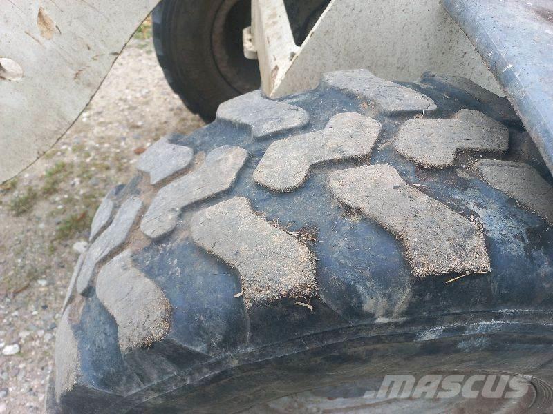 Schaeff SKL 824 Chargeuse sur pneus