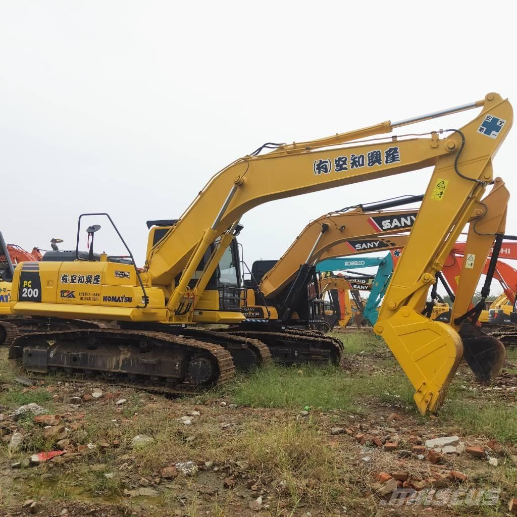 Komatsu PC200-8 Pelle sur chenilles