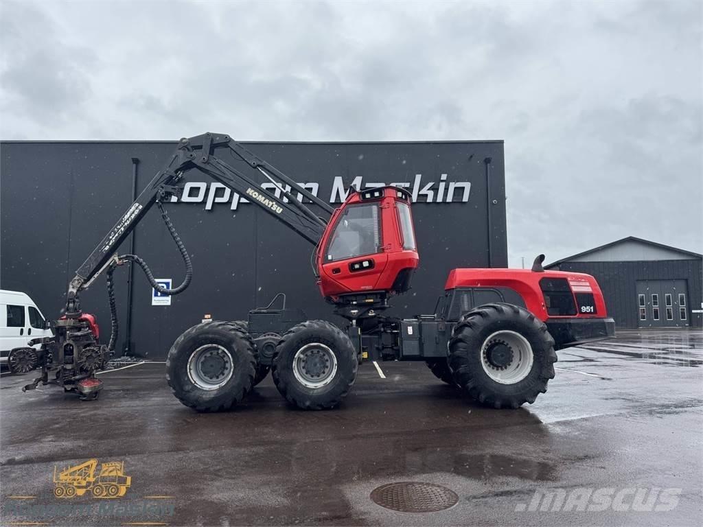 Komatsu 951 Abatteuse