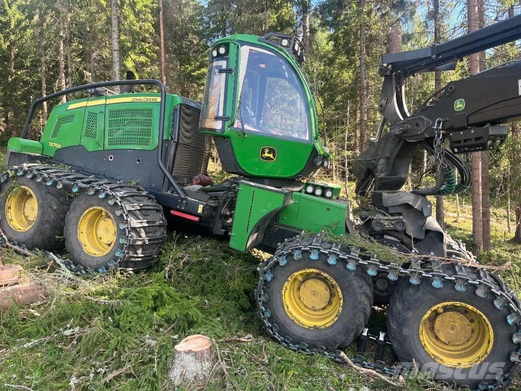 John Deere 1270 E Abatteuse