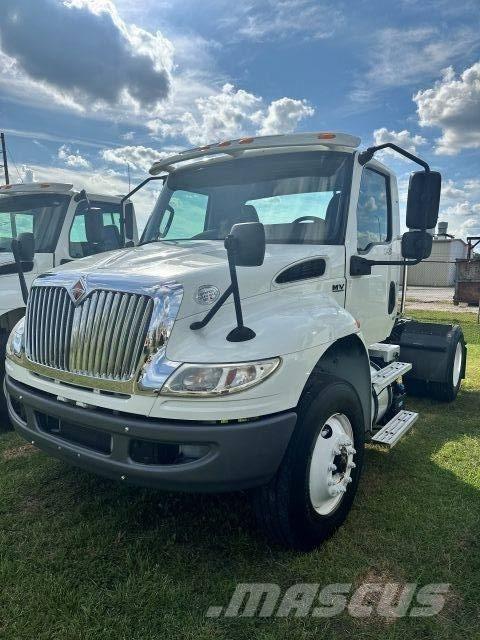 International MV607 Tracteur routier