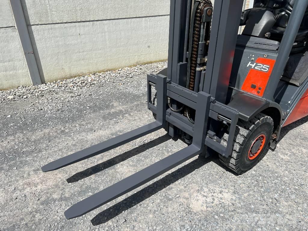 Linde H25D-01 Chariots diesel