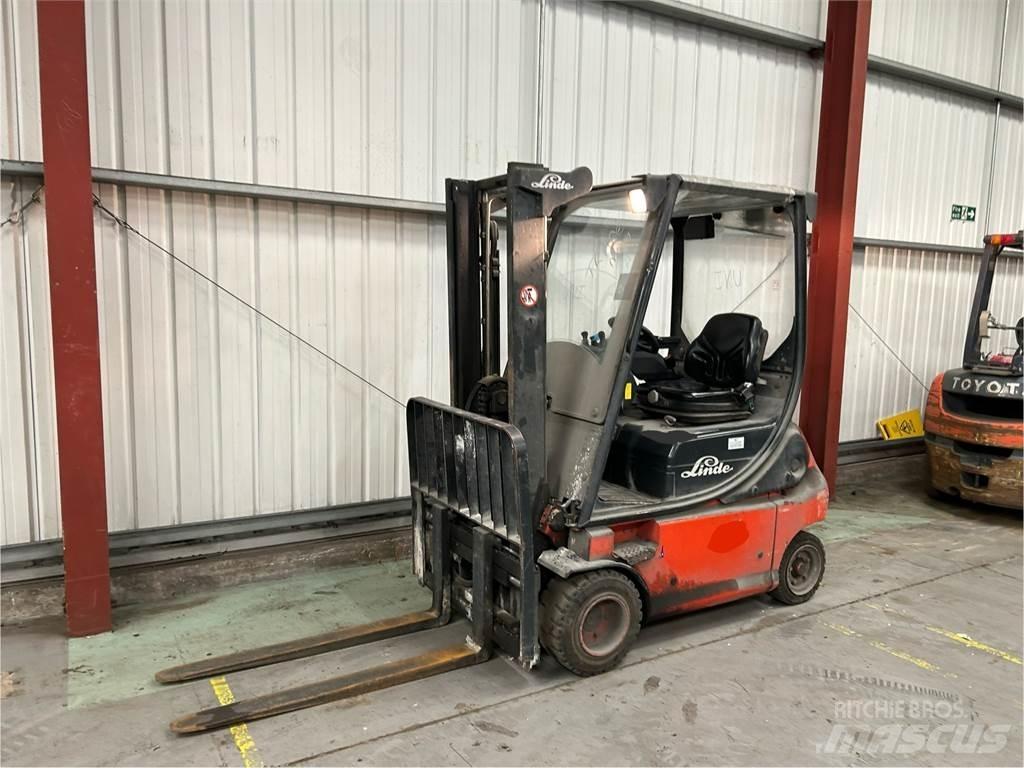 Linde E18P-02 Chariots élévateurs électriques