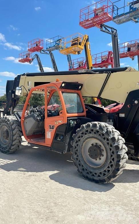 JLG 1055 Chariot télescopique