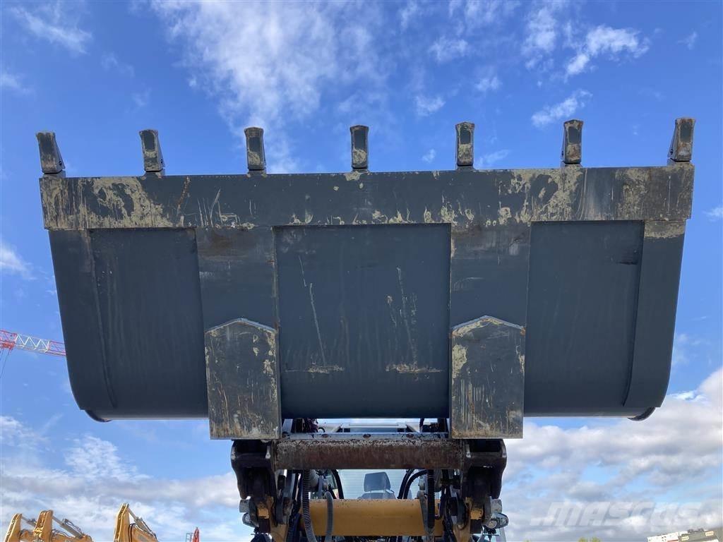 Liebherr L 538 Chargeuse sur pneus