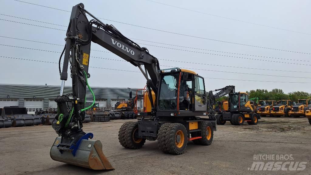 Volvo EWR 150 Pelle sur pneus