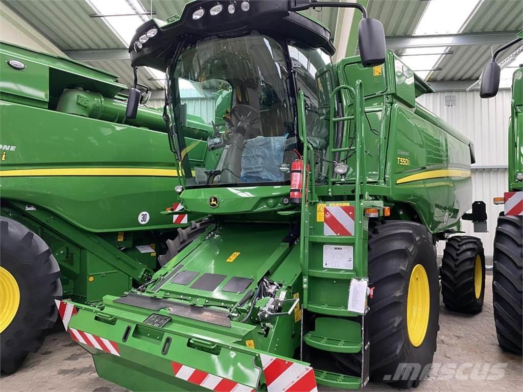John Deere T550i Moissonneuse batteuse