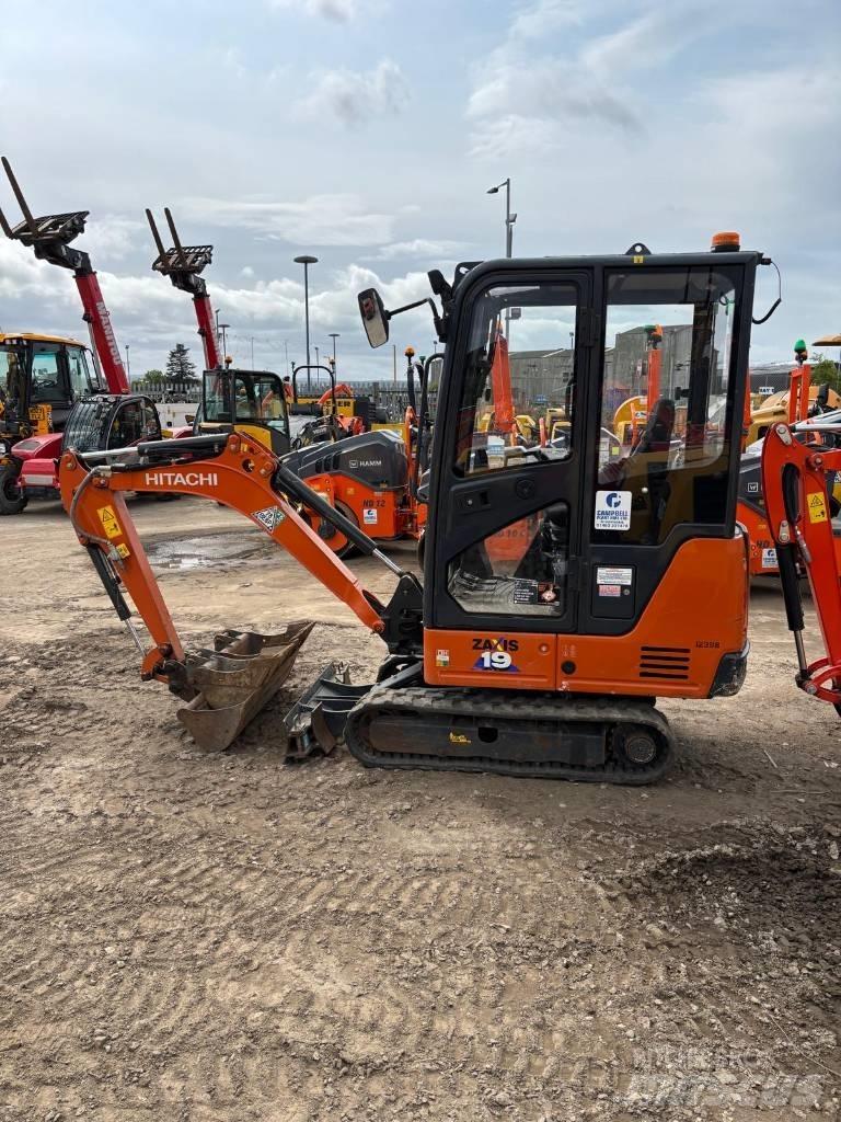 Hitachi ZX 19-6 Mini pelle < 7t