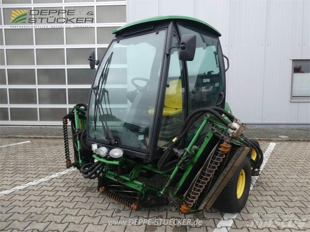 John Deere 8900A Faucheuse