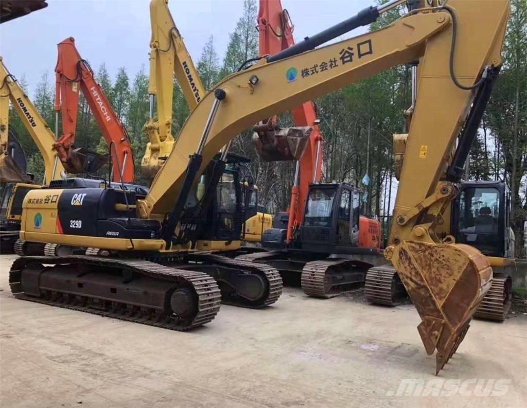 CAT 329D Pelle sur chenilles