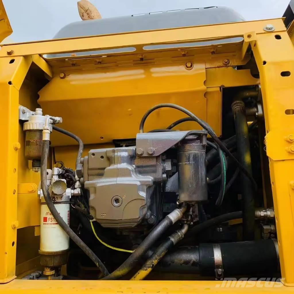 Komatsu PC 200 Pelle sur chenilles