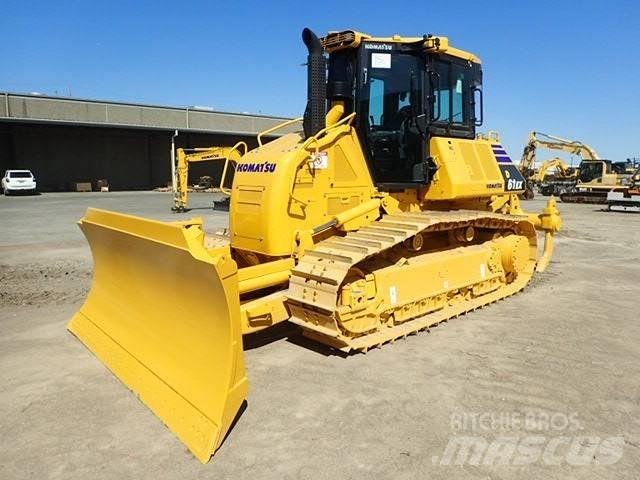 Komatsu D61EX-24 Bouteurs sur chenilles