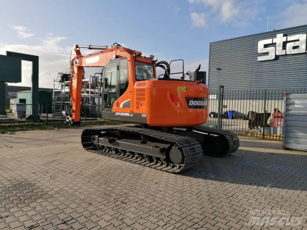 Doosan DX 235 LCR-5 Pelle sur chenilles